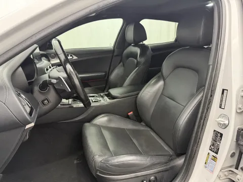 More photos of 2019 Kia Stinger GT1 at Autos of Chicago, IL