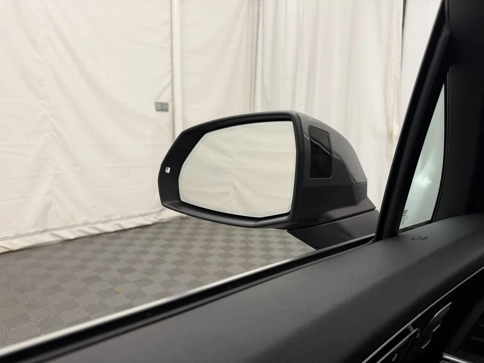Audi Q7 photo 10