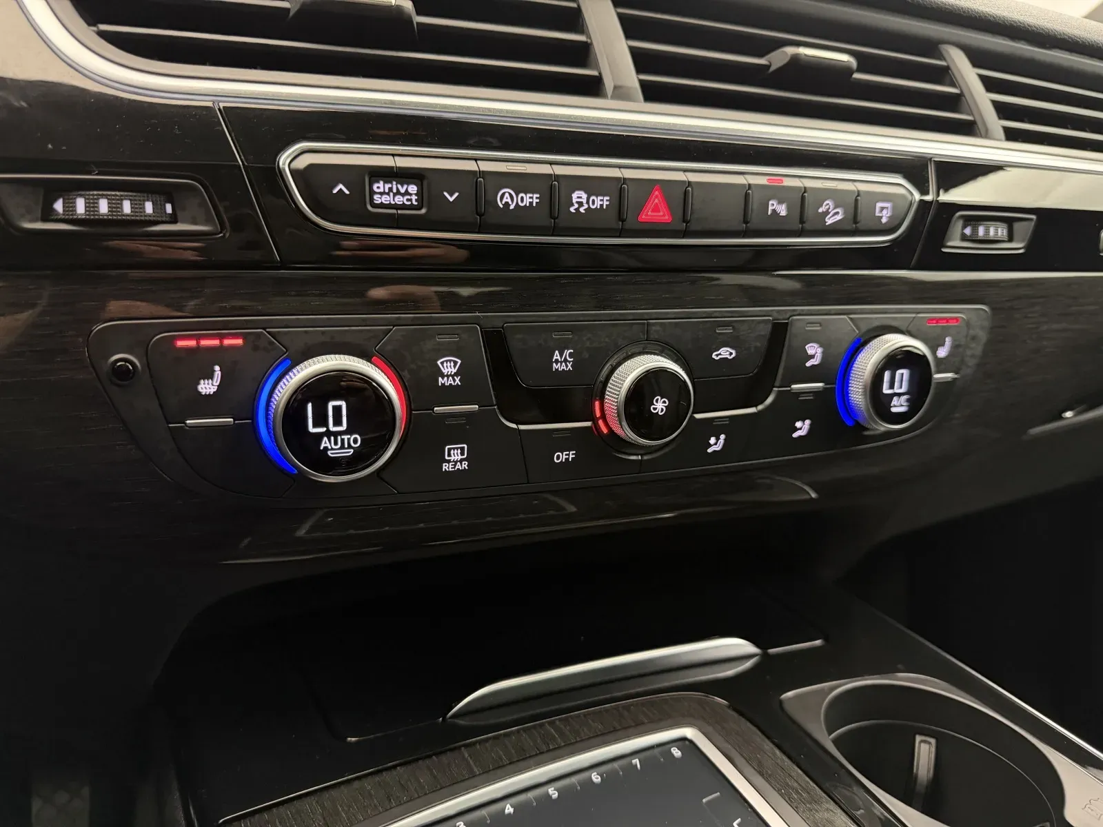 Audi Q7 photo 34