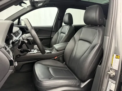 Another view of 2017 Audi Q7 Premium Plus for sale in Arlington Heights, IL at Autos of Chicago