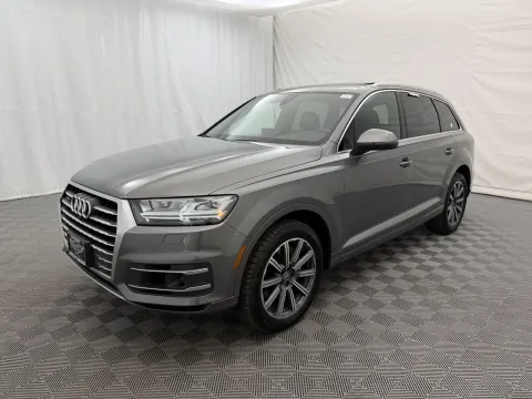 Photos of 2017 Audi Q7 Premium Plus for sale in Arlington Heights, IL at Autos of Chicago