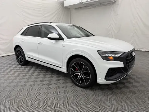 More photos of 2019 Audi Q8 Prestige at Autos of Chicago, IL
