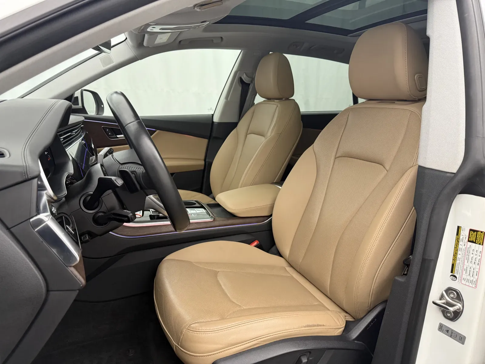 More photos of 2019 Audi Q8 Prestige at Autos of Chicago, IL