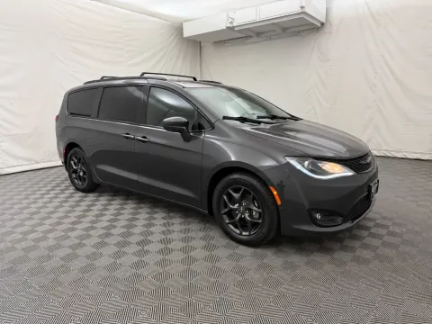 More photos of 2019 Chrysler Pacifica Touring L Plus at Autos of Chicago, IL