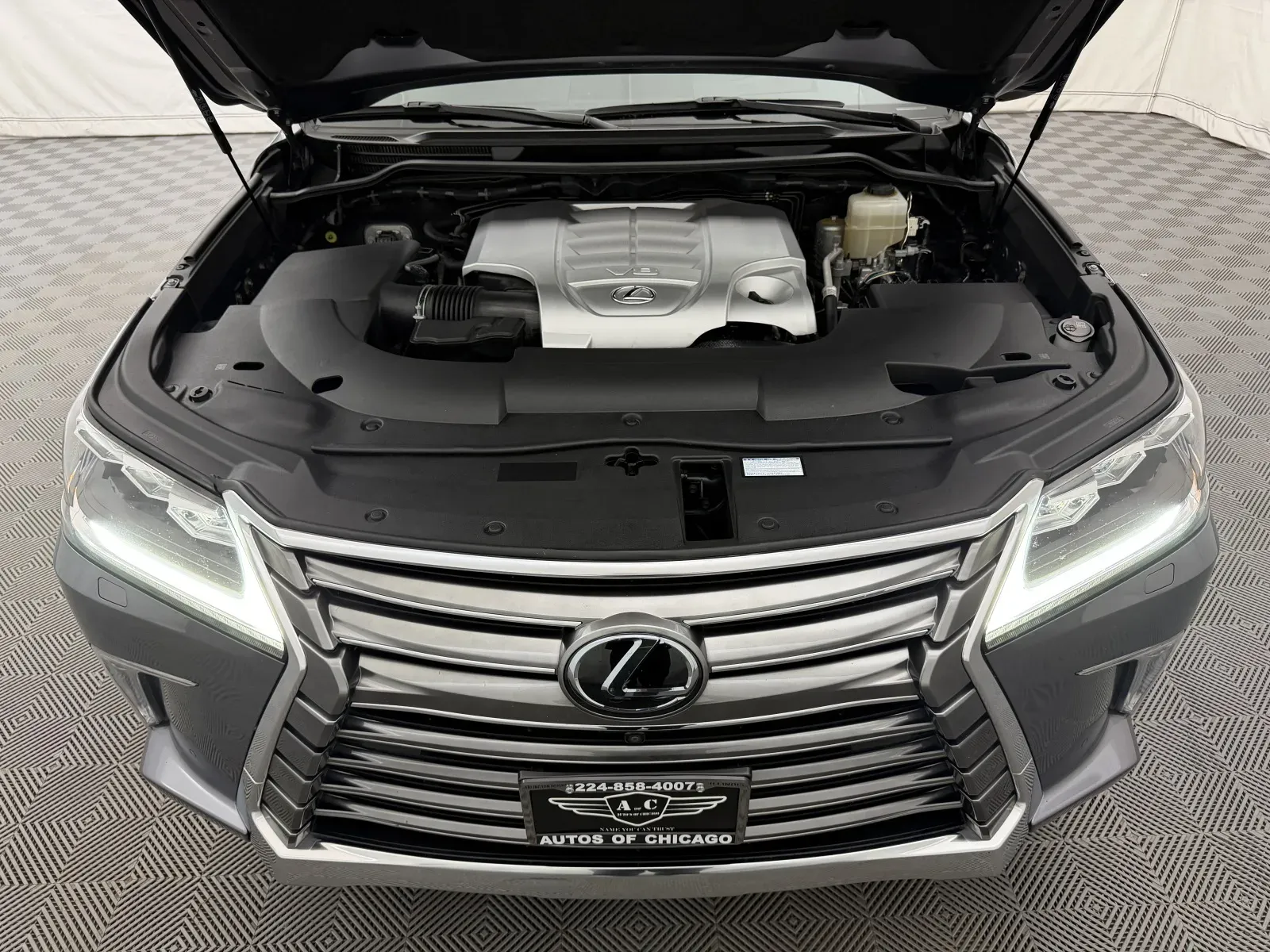Lexus LX photo 38