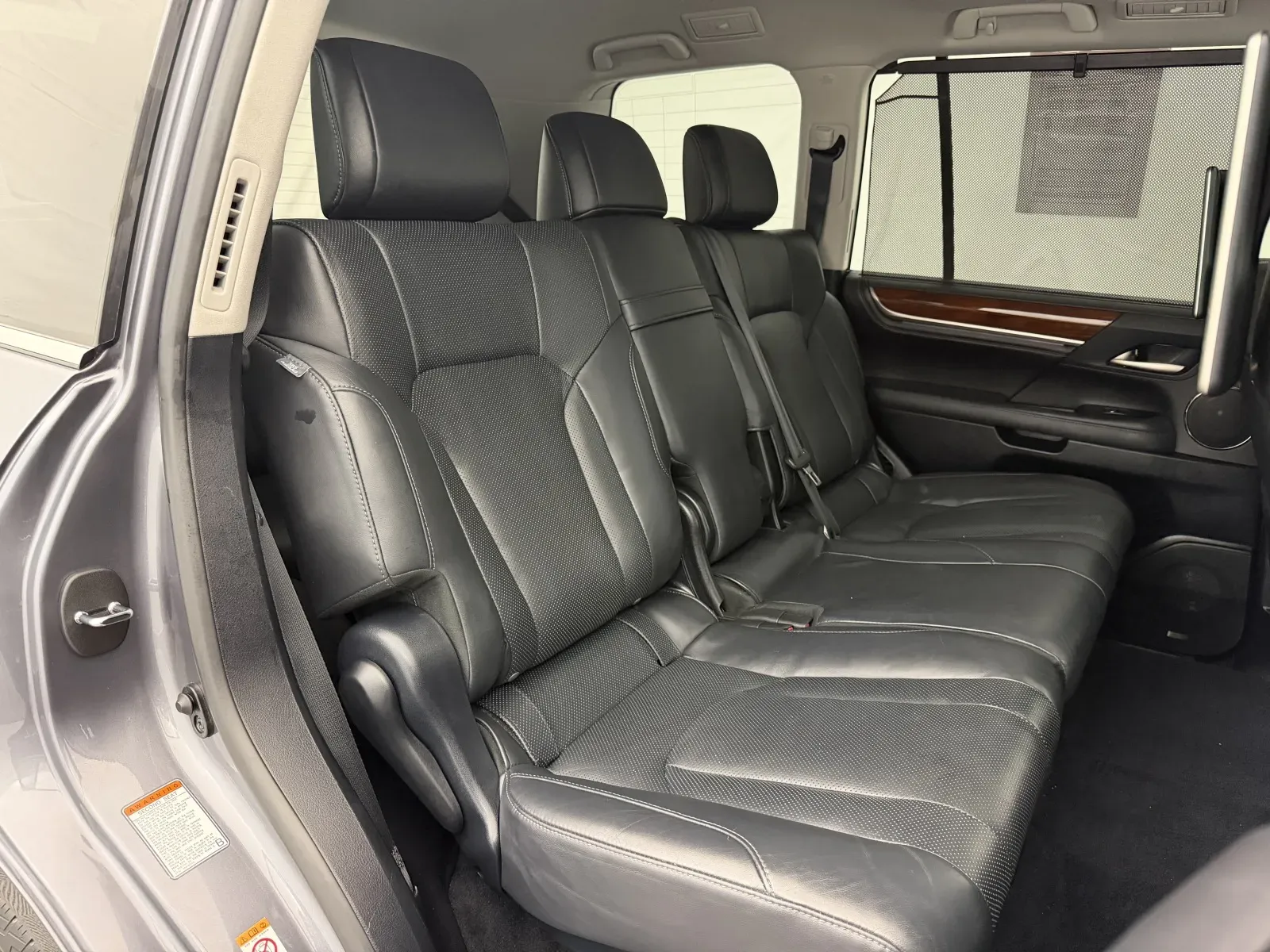 Lexus LX photo 31