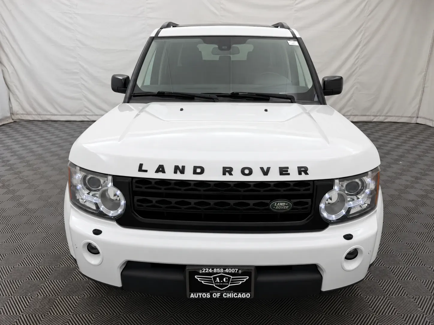 Land Rover LR4 photo 3