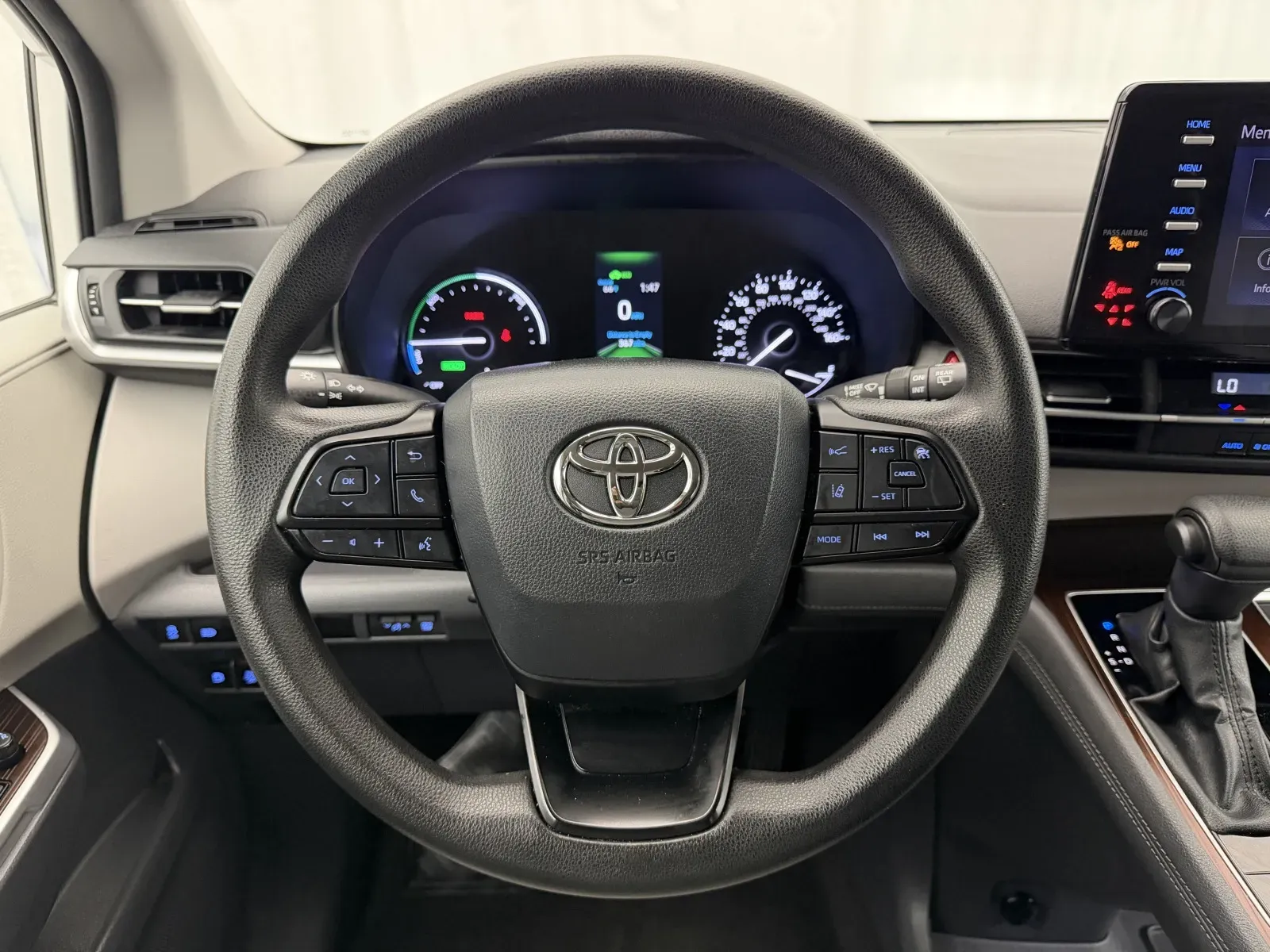 Toyota Sienna photo 11