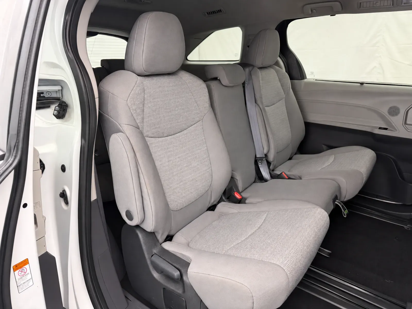 Toyota Sienna photo 24
