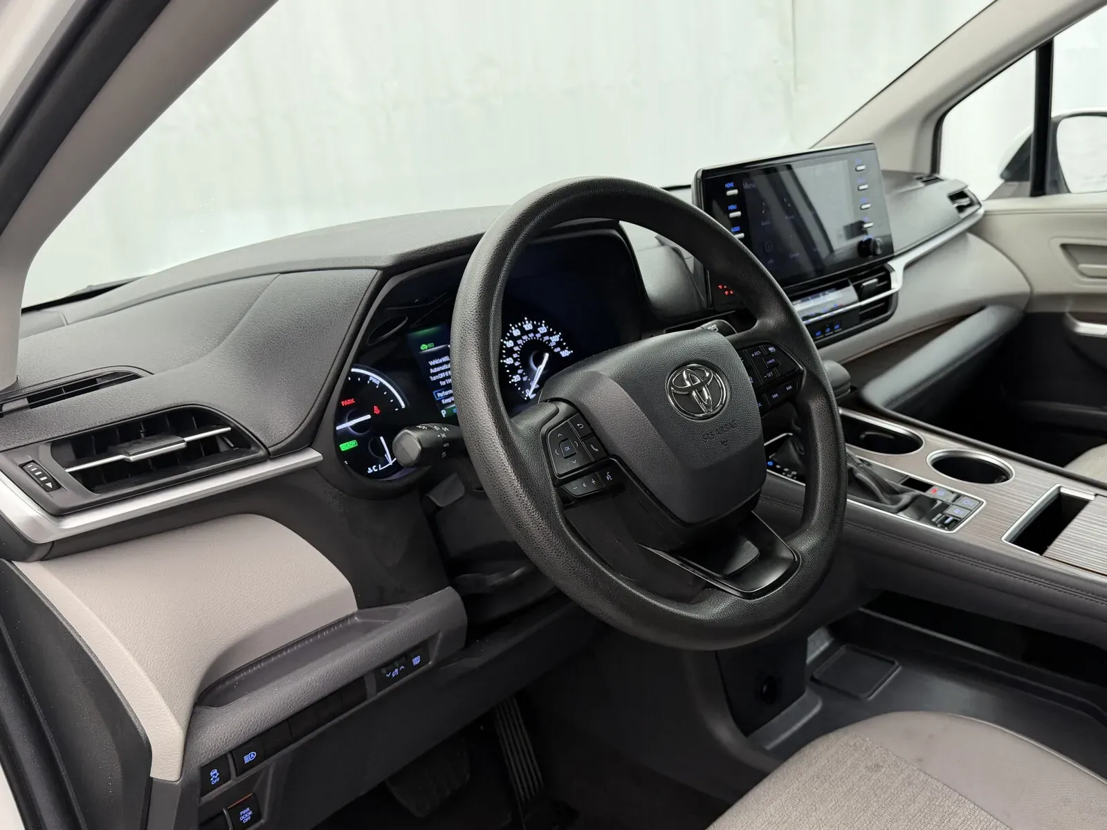 Toyota Sienna photo 10