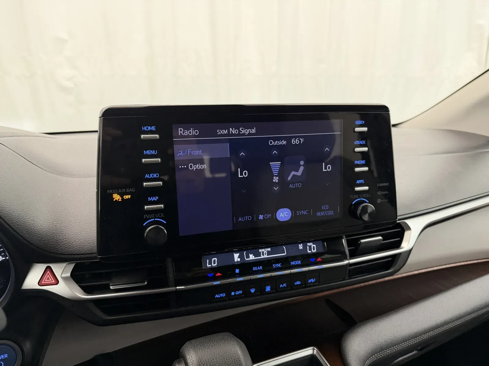 Toyota Sienna photo 19