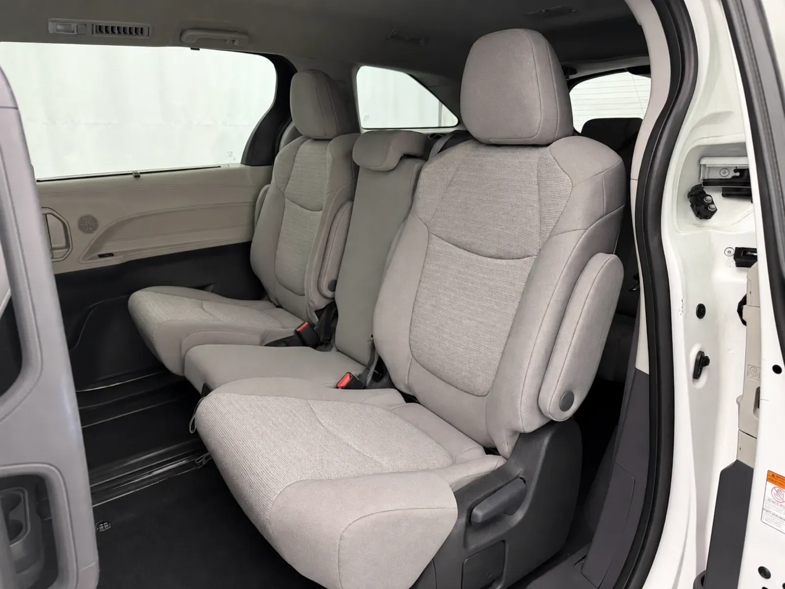 Toyota Sienna photo 26
