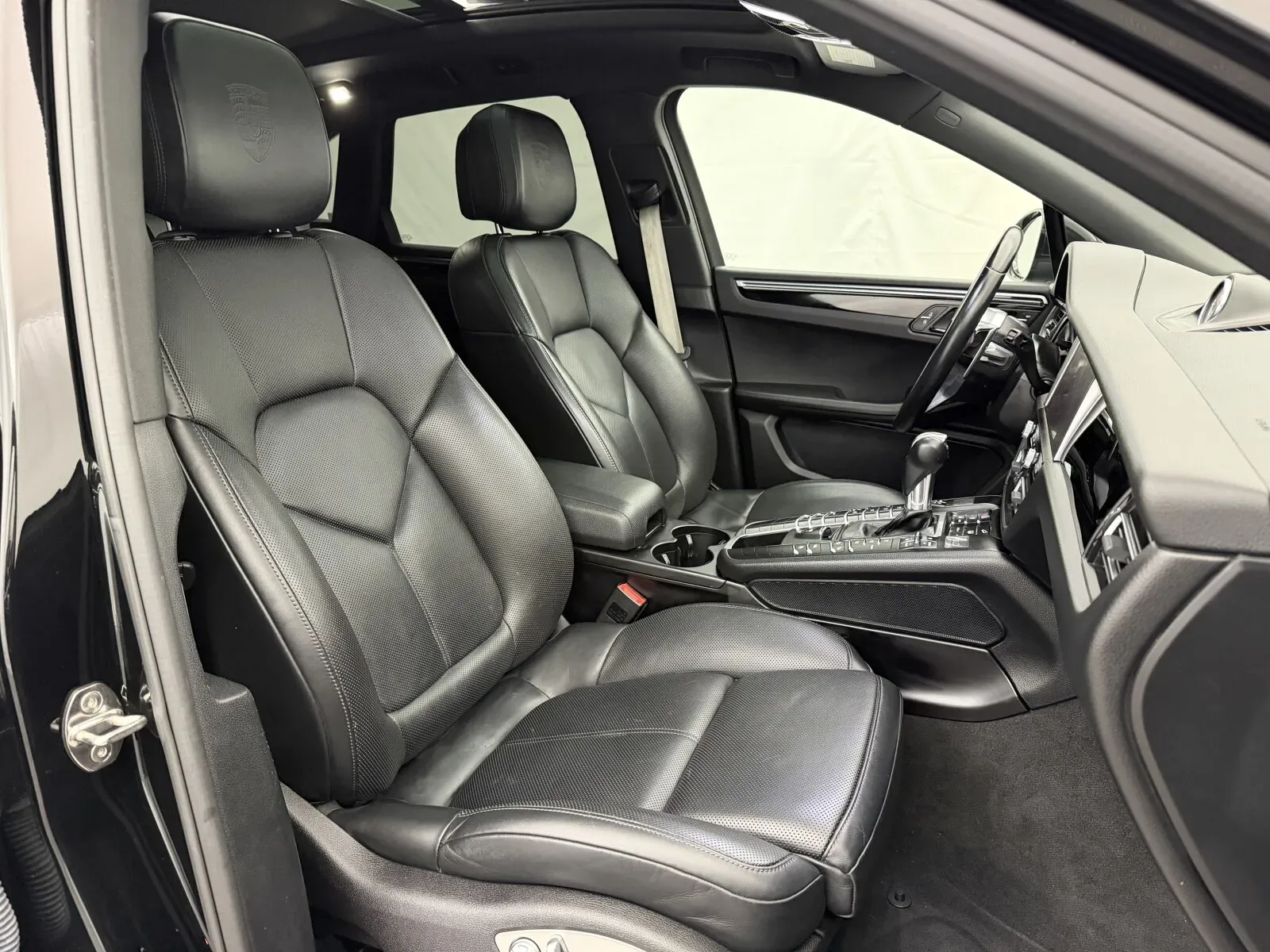 Porsche Macan photo 30