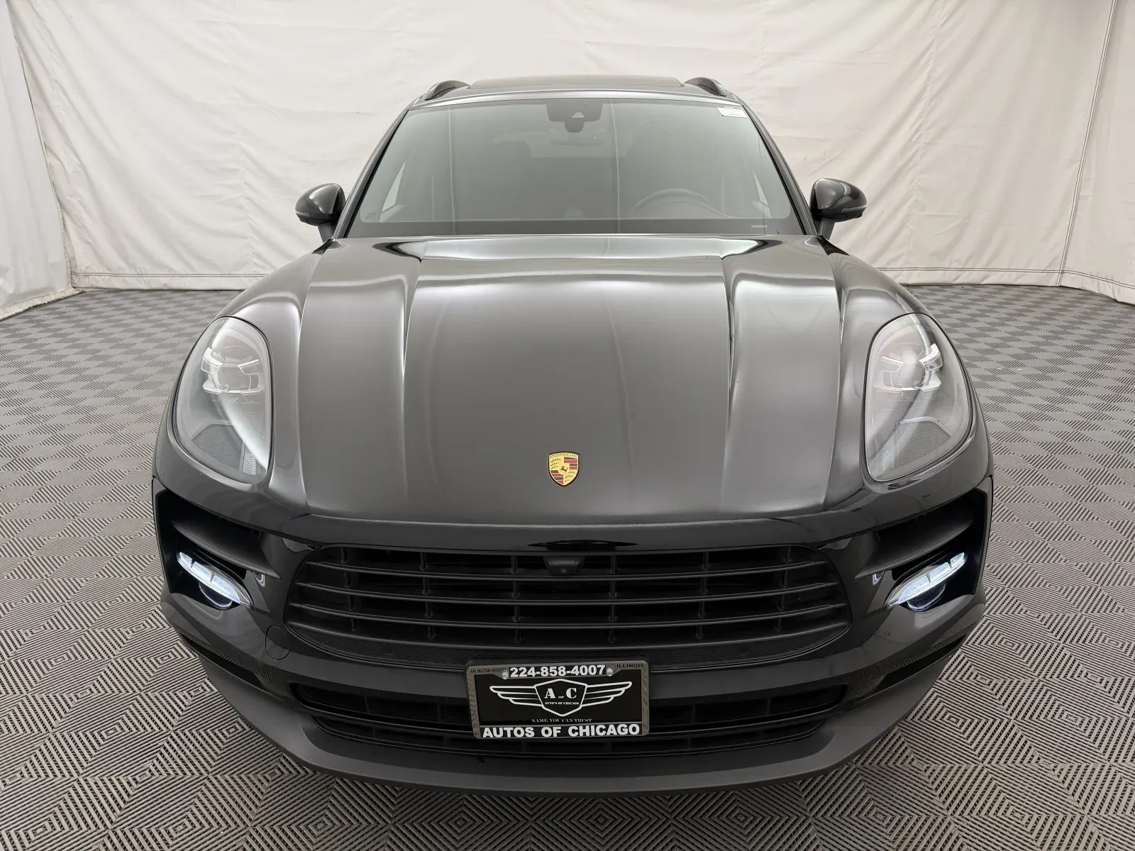 Porsche Macan photo 3