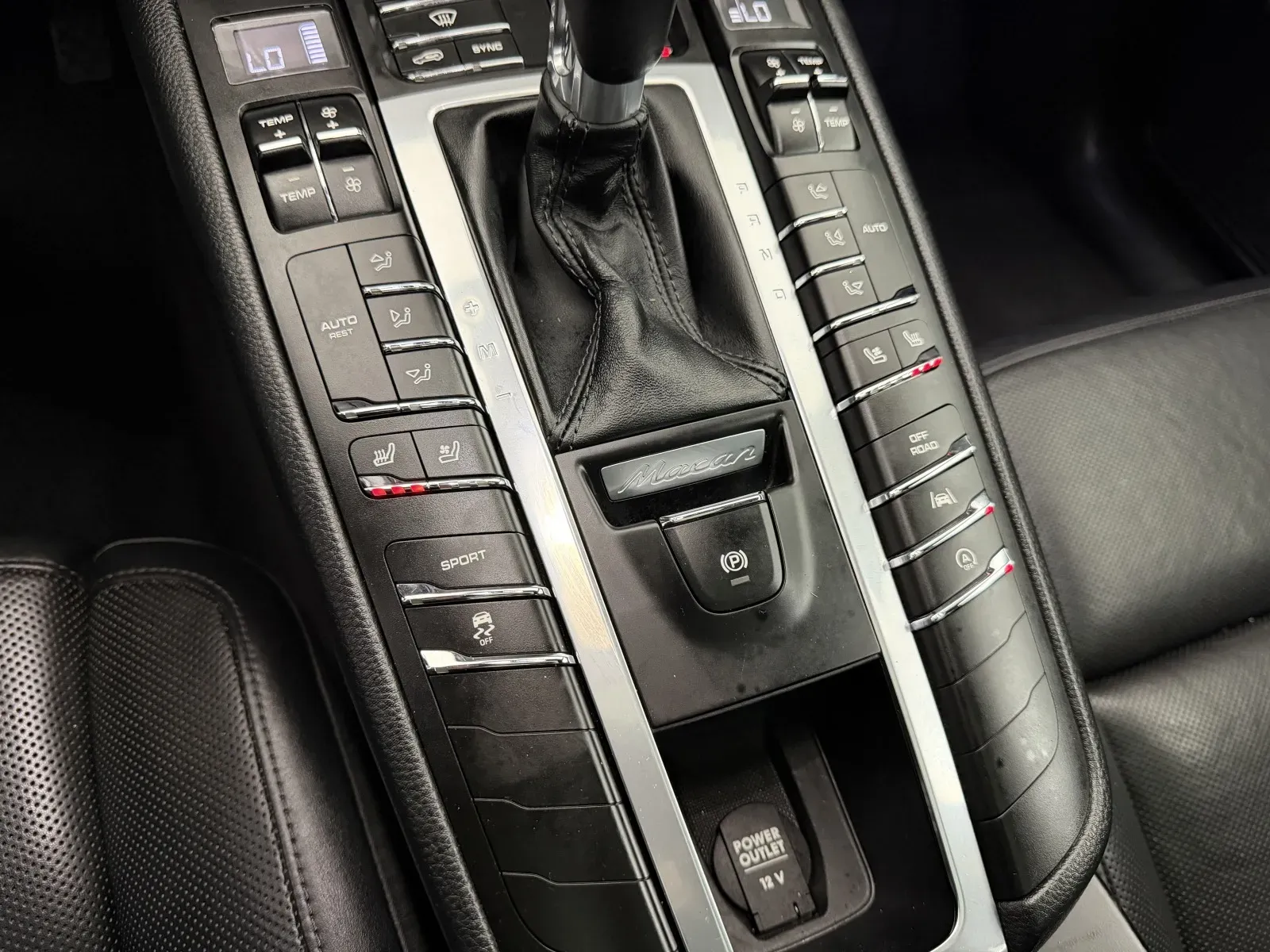 Porsche Macan photo 18