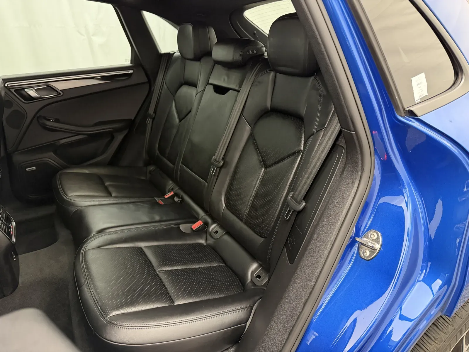 Porsche Macan photo 19