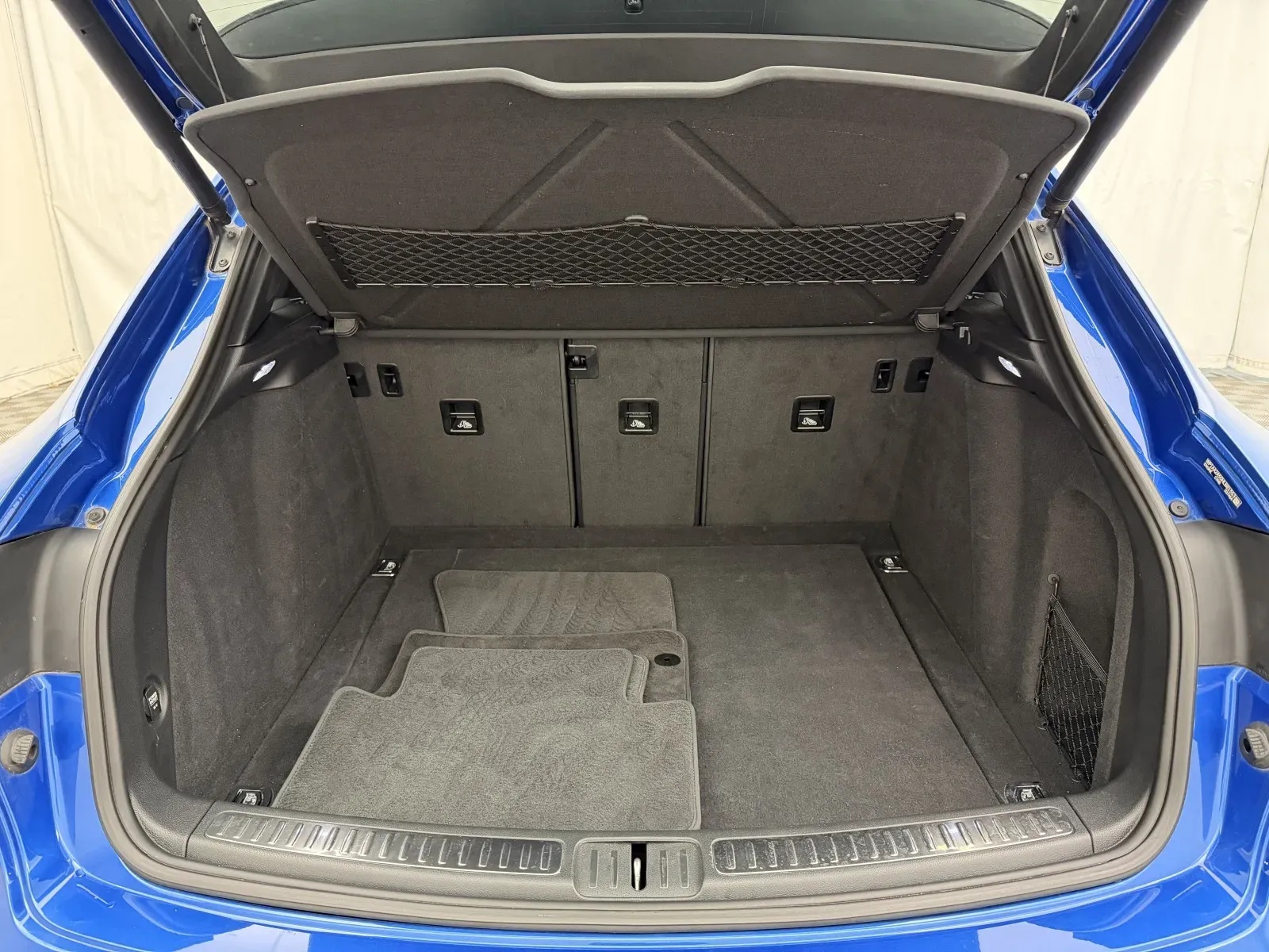 Porsche Macan photo 22