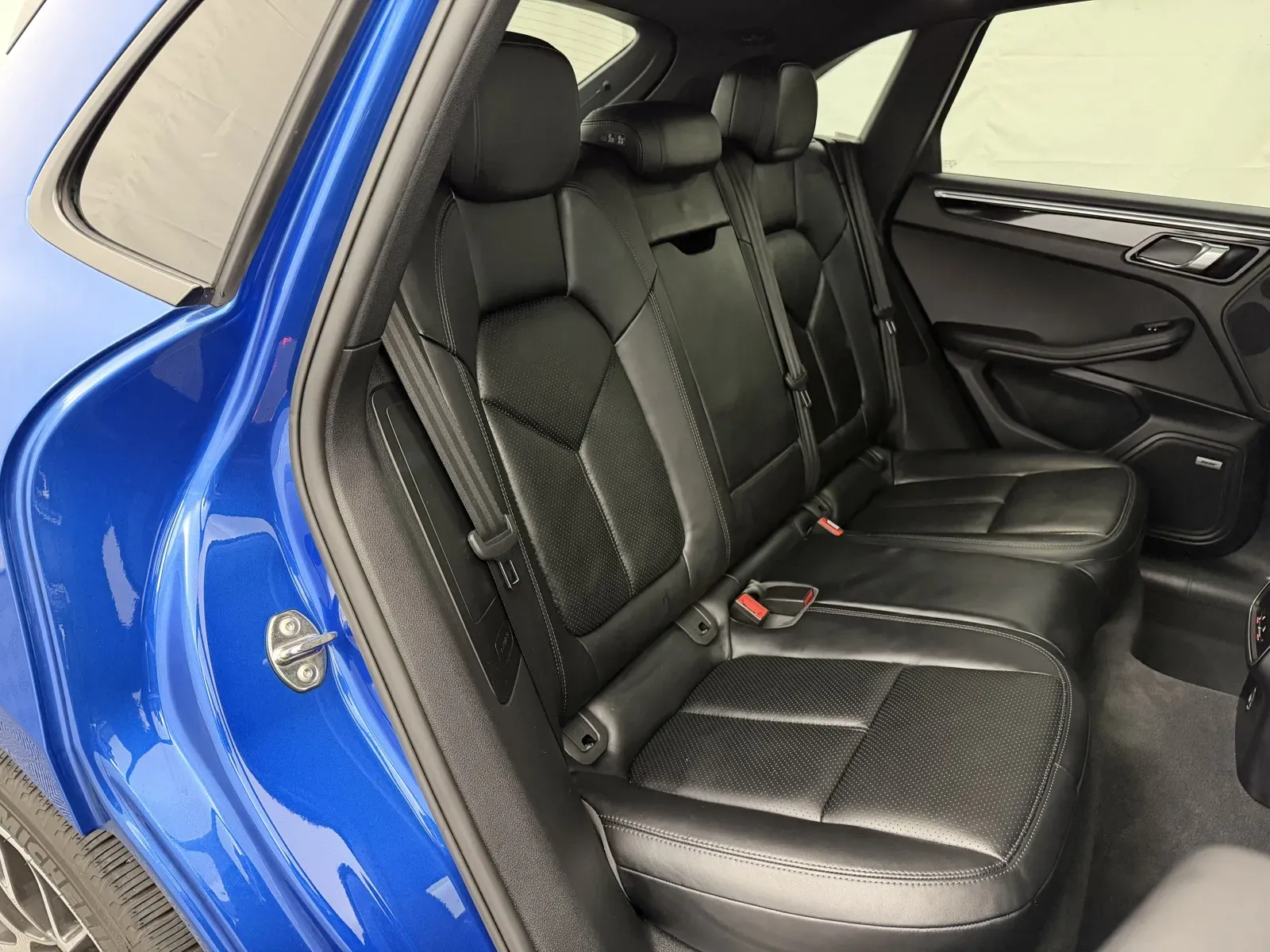 Porsche Macan photo 20