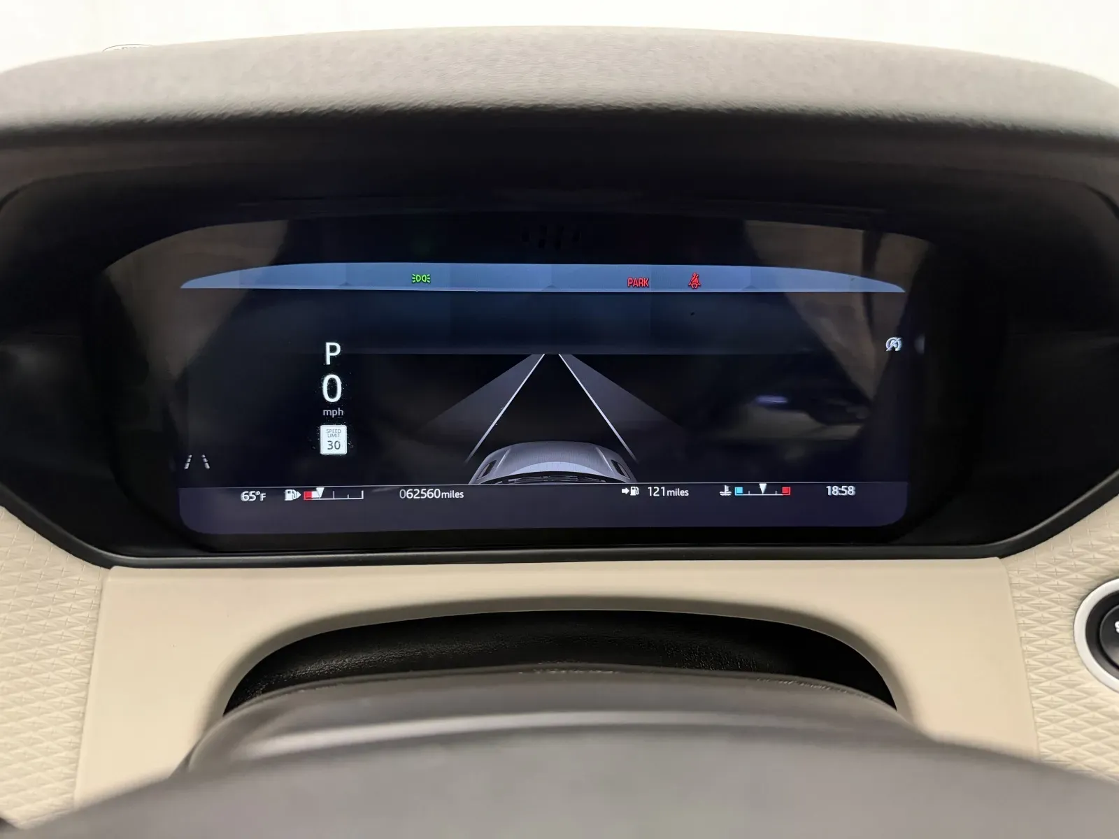 Land Rover Range Rover Velar photo 14