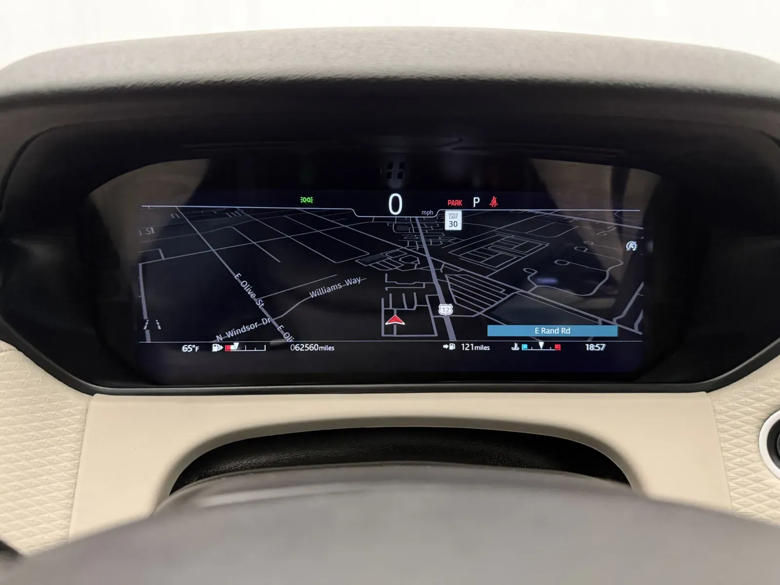 Land Rover Range Rover Velar photo 15