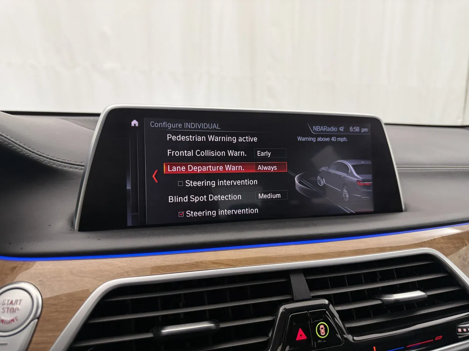 BMW 7 Series photo 34