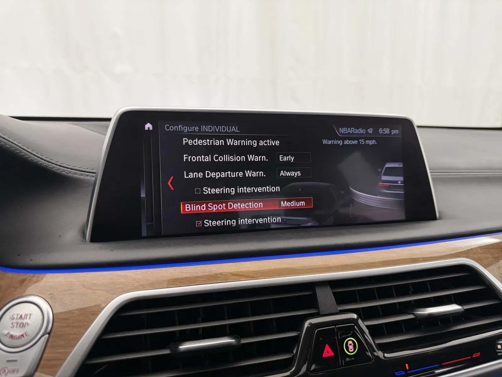 BMW 7 Series photo 35