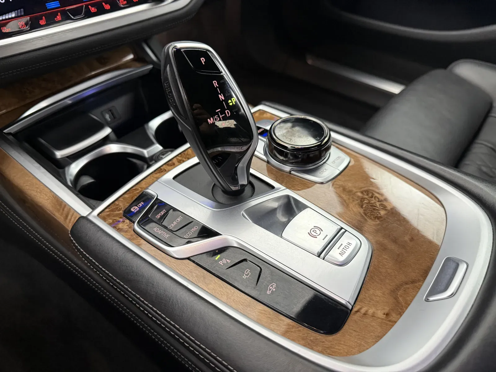 BMW 7 Series photo 42