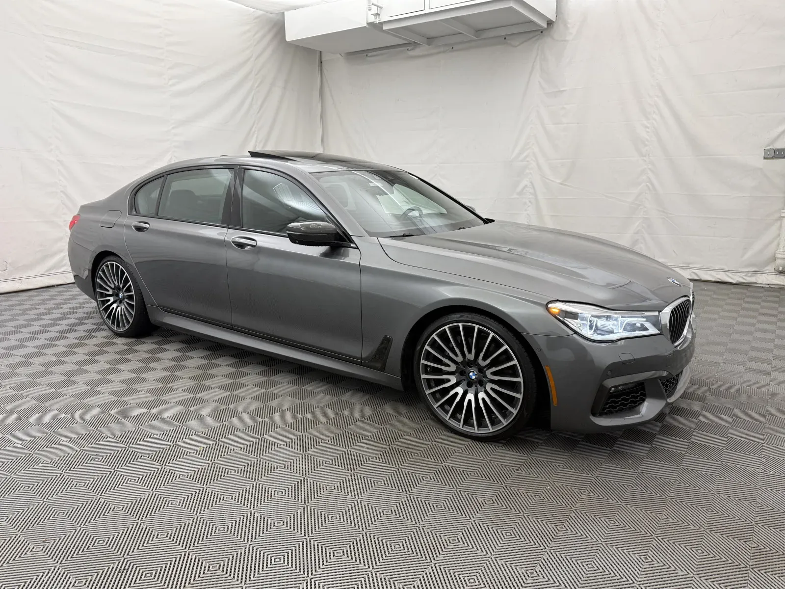More photos of 2019 BMW 7 Series 750i xDrive at Autos of Chicago, IL