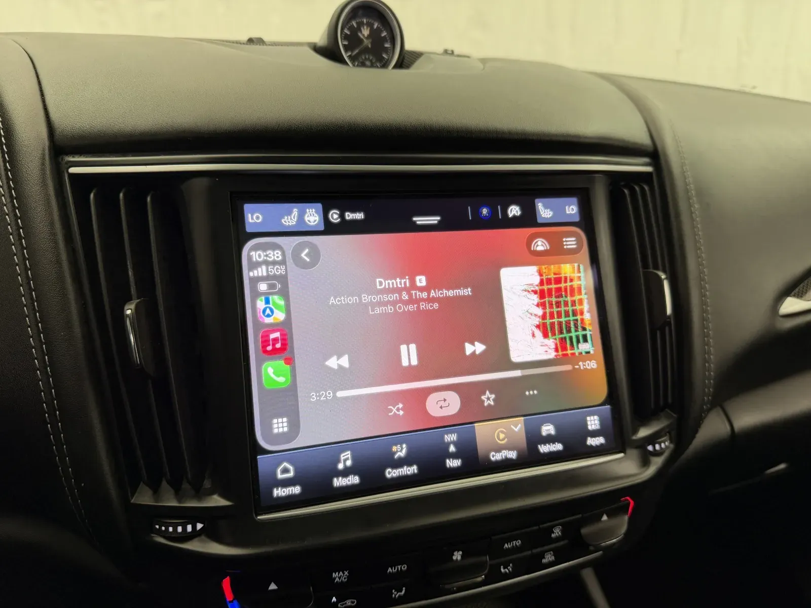 Maserati Levante photo 29