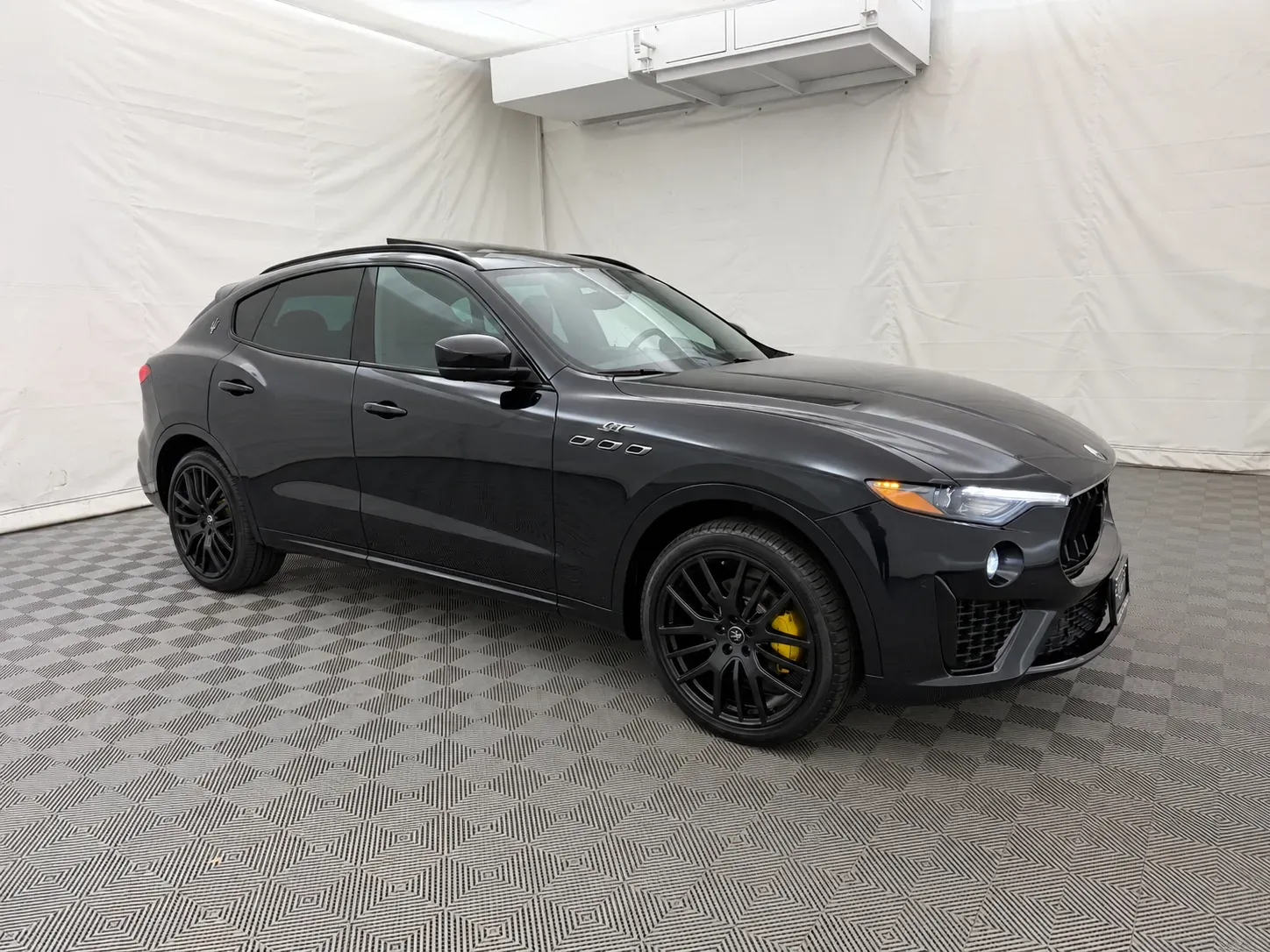 Maserati Levante photo 4