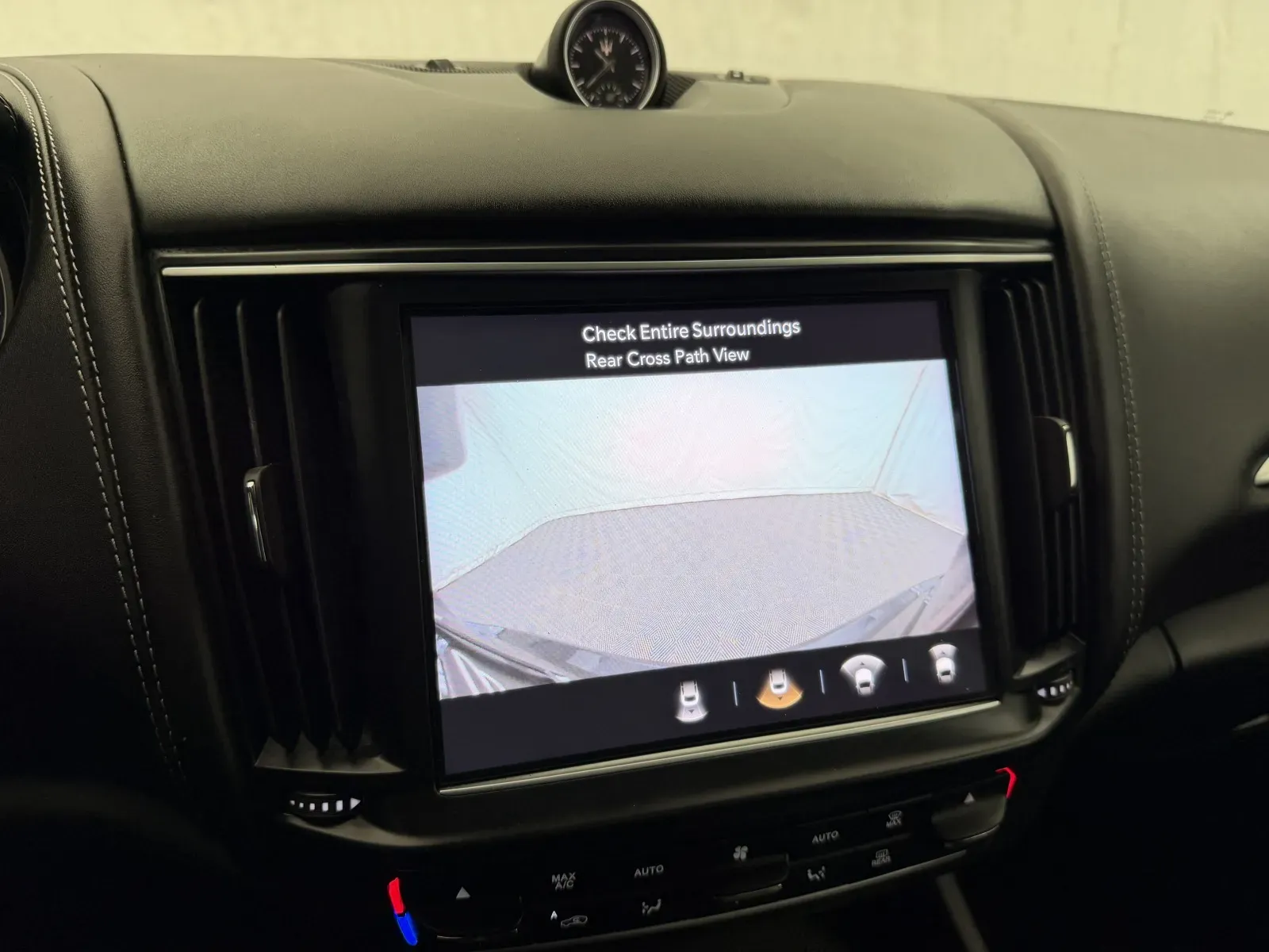 Maserati Levante photo 26