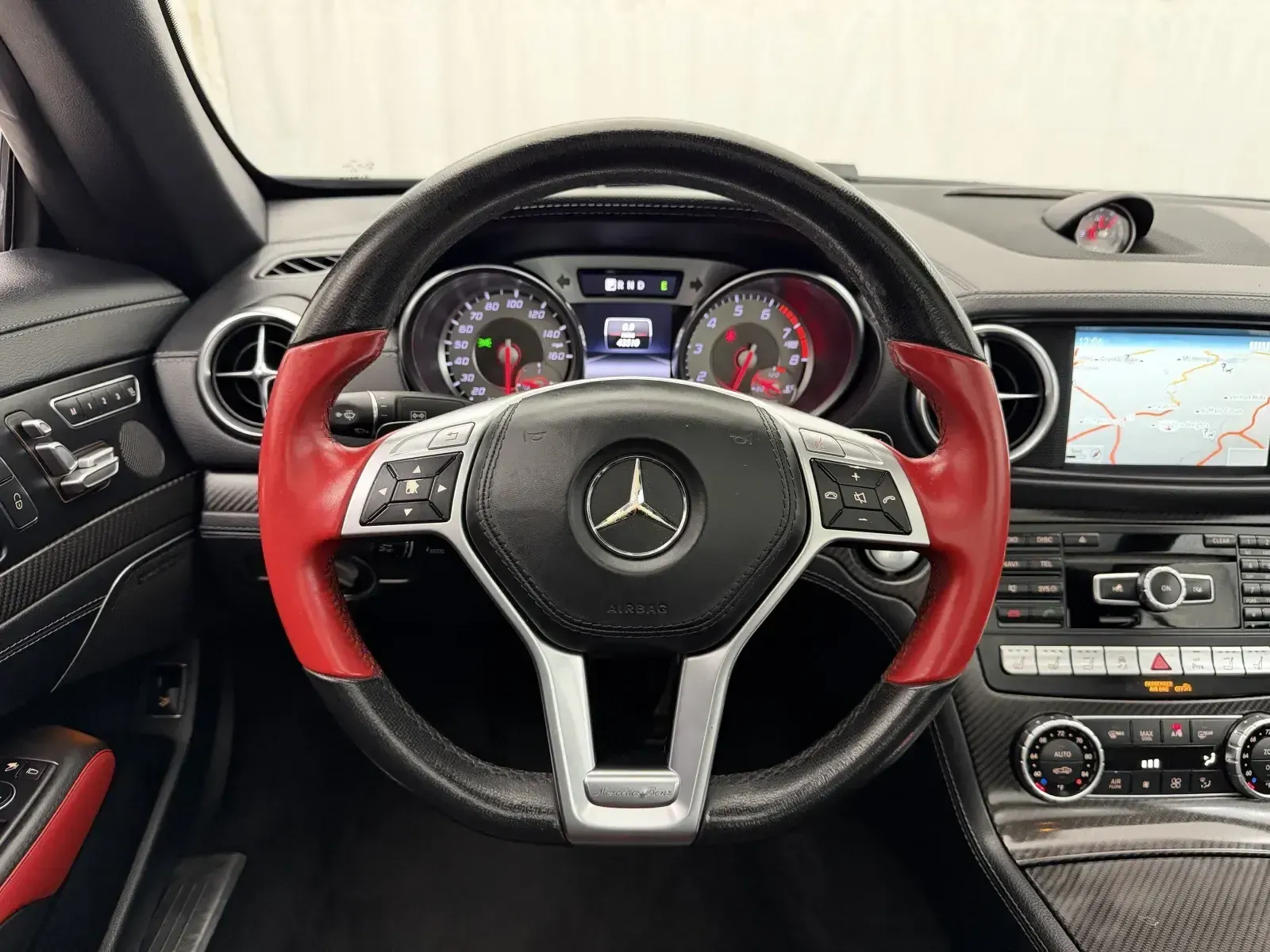 Mercedes-Benz SL photo 23