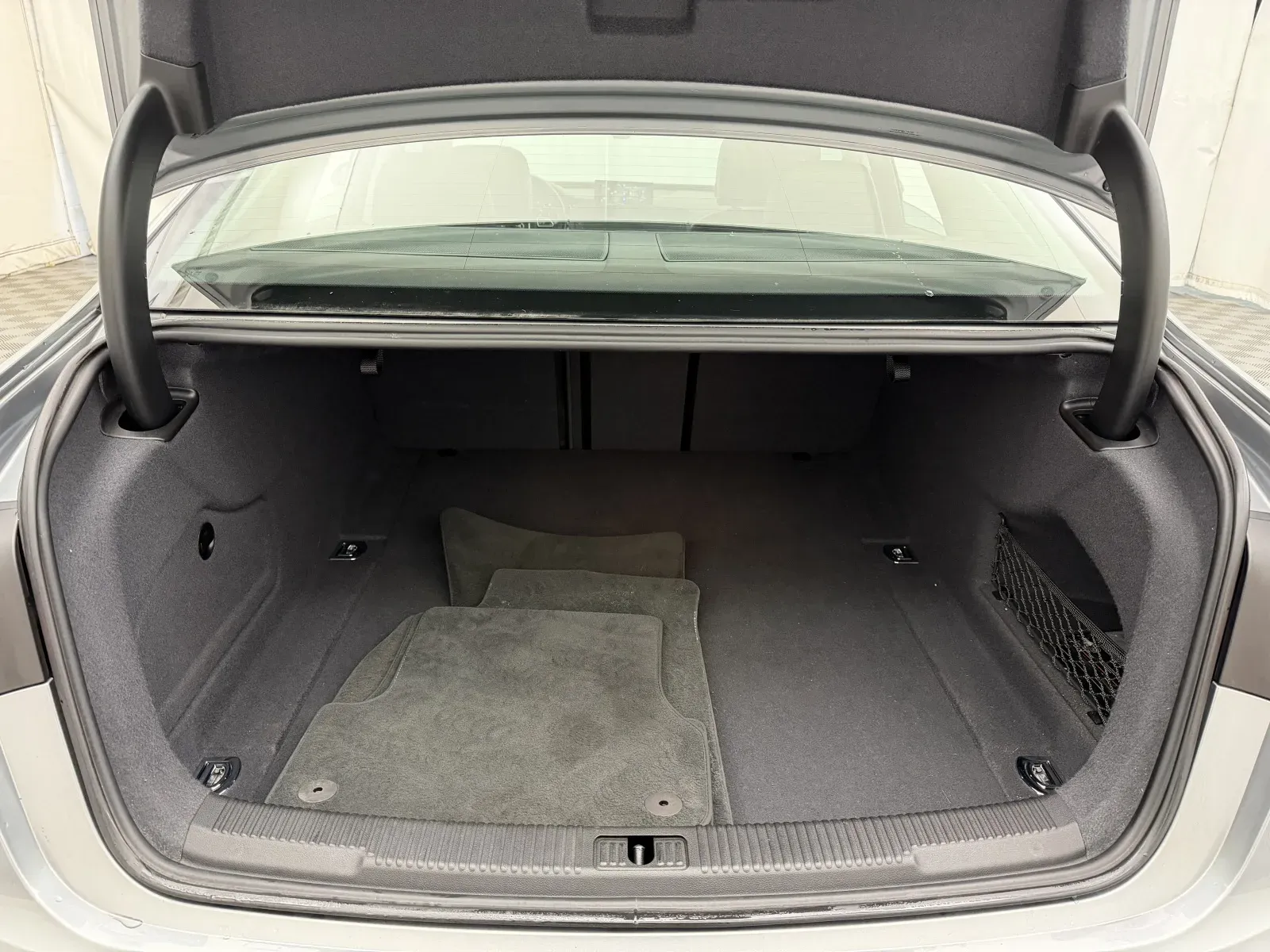 Audi A6 photo 34