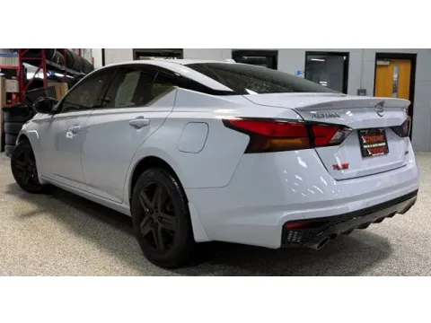 More photos of 2023 Nissan Altima 2.5 SR at Xtreme Truck & Auto Center, MI