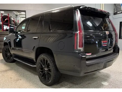 More photos of 2020 Cadillac Escalade Luxury at Xtreme Truck & Auto Center, MI