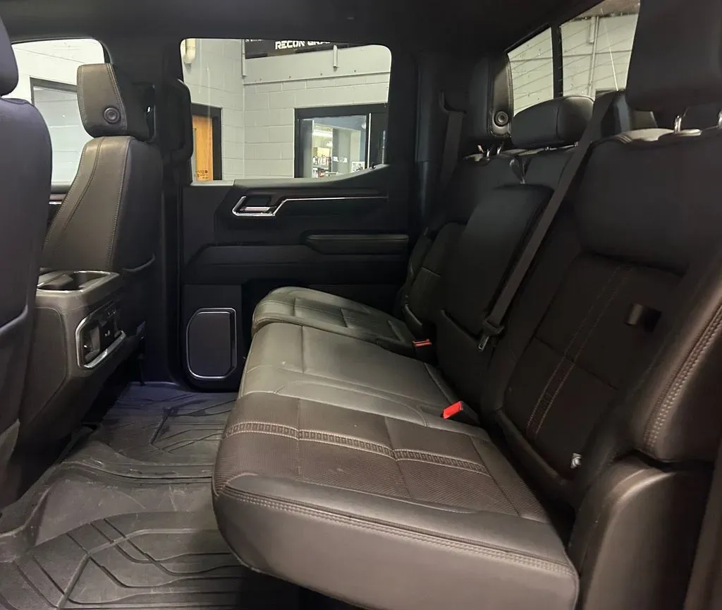 2024 Chevrolet Silverado 1500 High Country - Photo 16