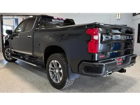 More photos of 2023 Chevrolet Silverado 1500 High Country at Xtreme Truck & Auto Center, MI