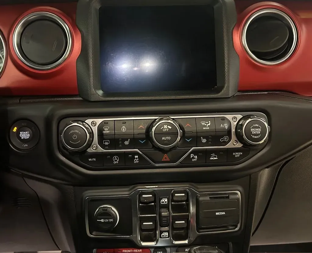 2023 Jeep Wrangler 4-Door Rubicon - Photo 22