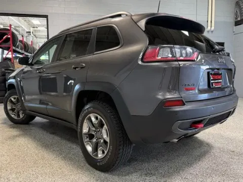 More photos of 2019 Jeep Cherokee Trailhawk at Xtreme Truck & Auto Center, MI