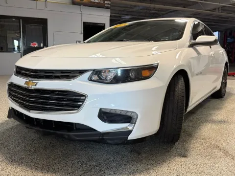Another view of 2018 Chevrolet Malibu LT for sale in Coopersville, MI at Xtreme Truck & Auto Center