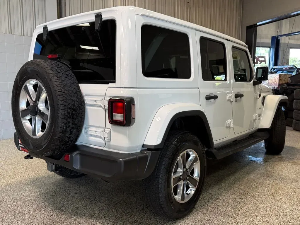 2022 Jeep Wrangler Unlimited Sahara - Photo 6