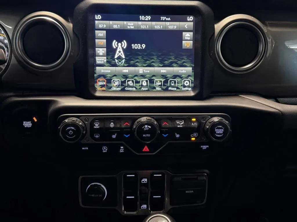 2022 Jeep Wrangler Unlimited Sahara - Photo 14
