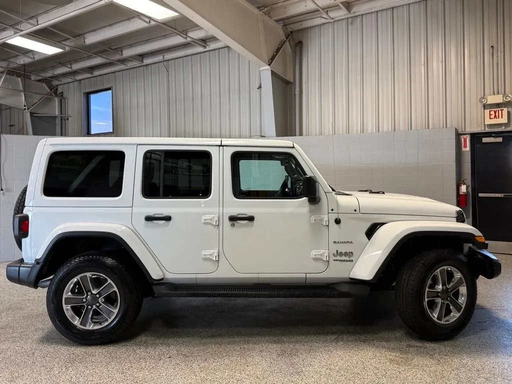 2022 Jeep Wrangler Unlimited Sahara - Photo 7