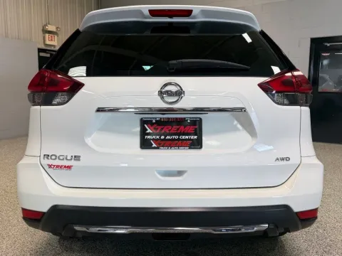 More photos of 2020 Nissan Rogue S at Xtreme Truck & Auto Center, MI