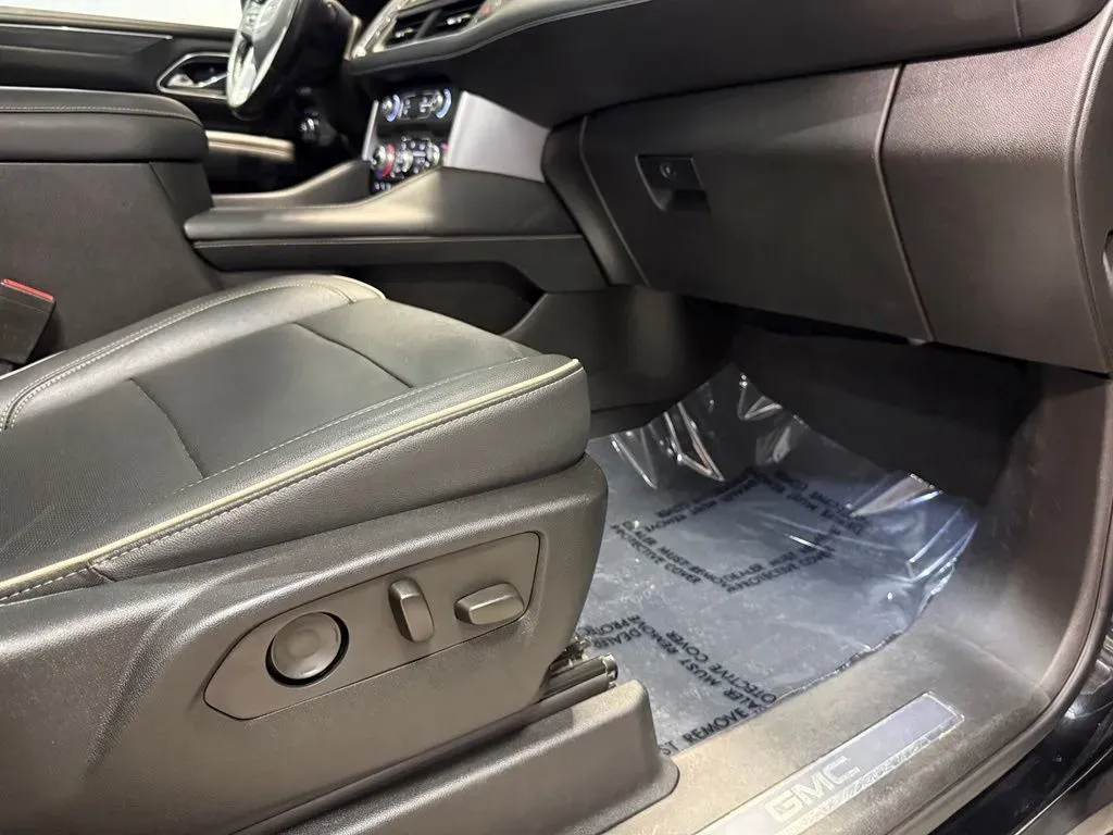 2021 GMC Yukon SLT - Photo 21