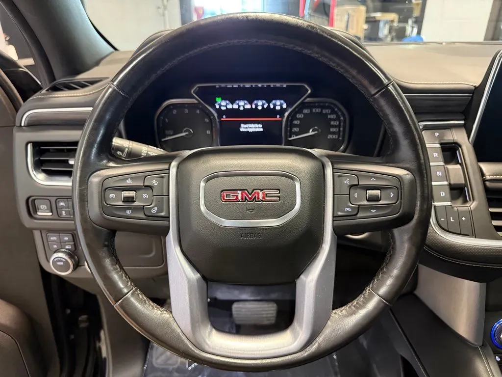 2021 GMC Yukon SLT - Photo 11