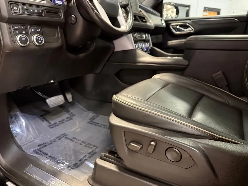 2021 GMC Yukon SLT - Photo 10