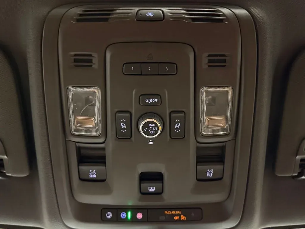 2023 Cadillac Escalade Premium Luxury - Photo 17