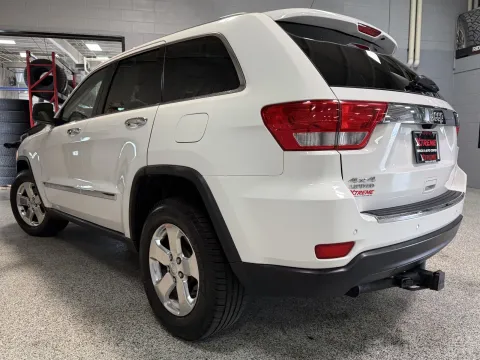 More photos of 2011 Jeep Grand Cherokee Limited at Xtreme Truck & Auto Center, MI