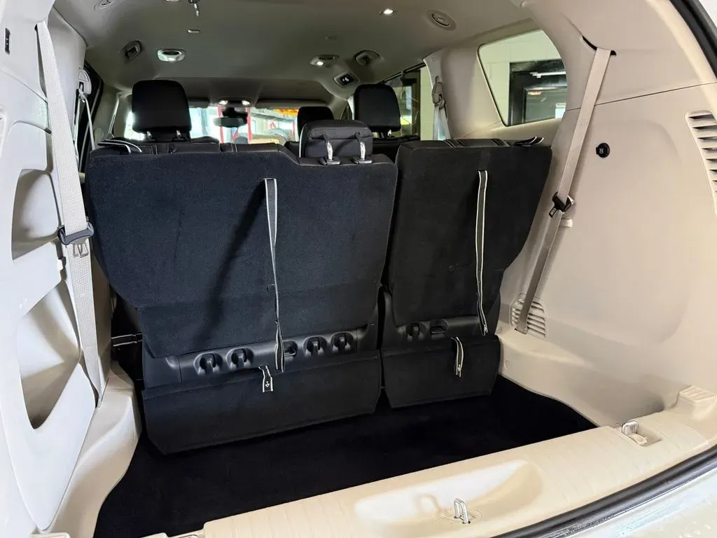 2024 Chrysler Pacifica Touring L - Photo 23